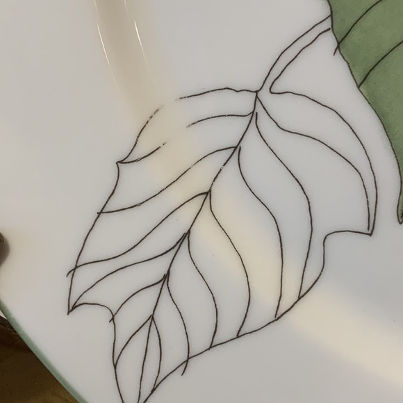 Block Spal Set of 2 Watercolors Poinsettia Salad/Dessert Plates - Picture 5 of 5